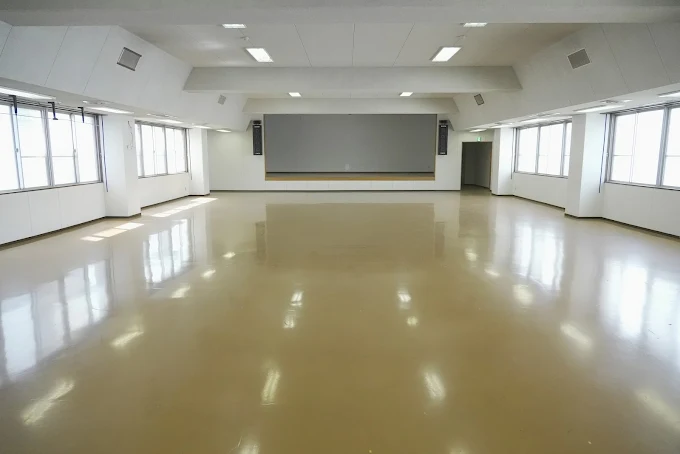学校跡地の飯田橋でっかいレンタルスペースの講堂（4F）
