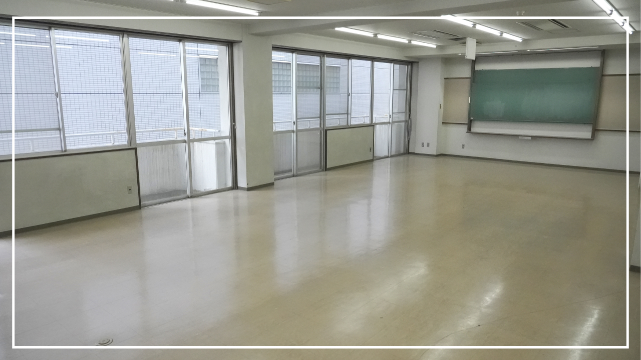 学校跡地の飯田橋でっかいレンタルスペースは、なぜ落ち着いて使えるのか